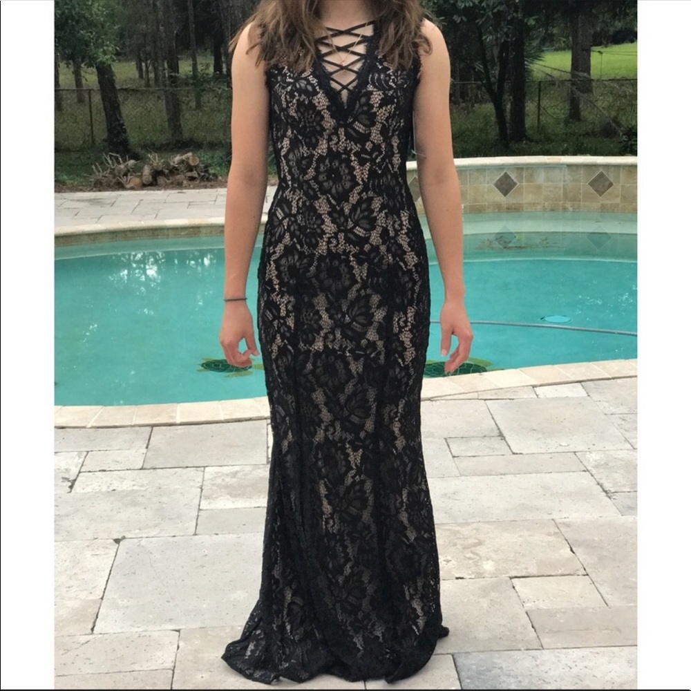 Black lace prom dress